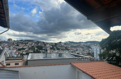 Casa de alto padrão para venda em São Lourenço - MG.