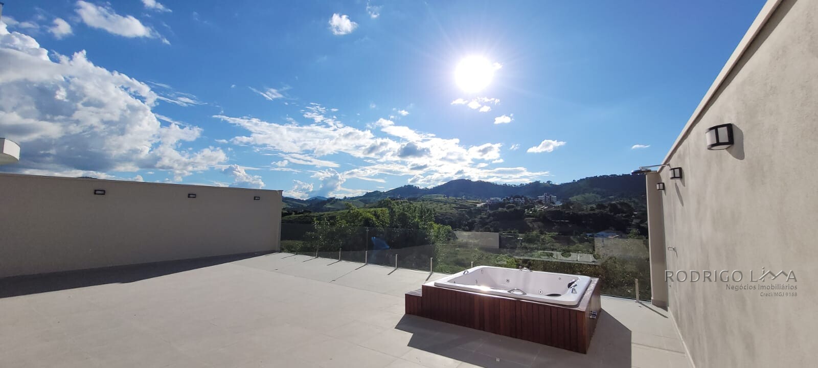 Casa alto padrão para venda em São Lourenço  - MG.