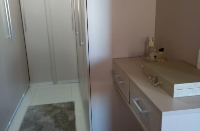 Linda casa para venda em São Lourenço - MG.