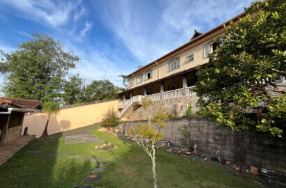 Casa alto padrão para venda em São Lourenço Mg