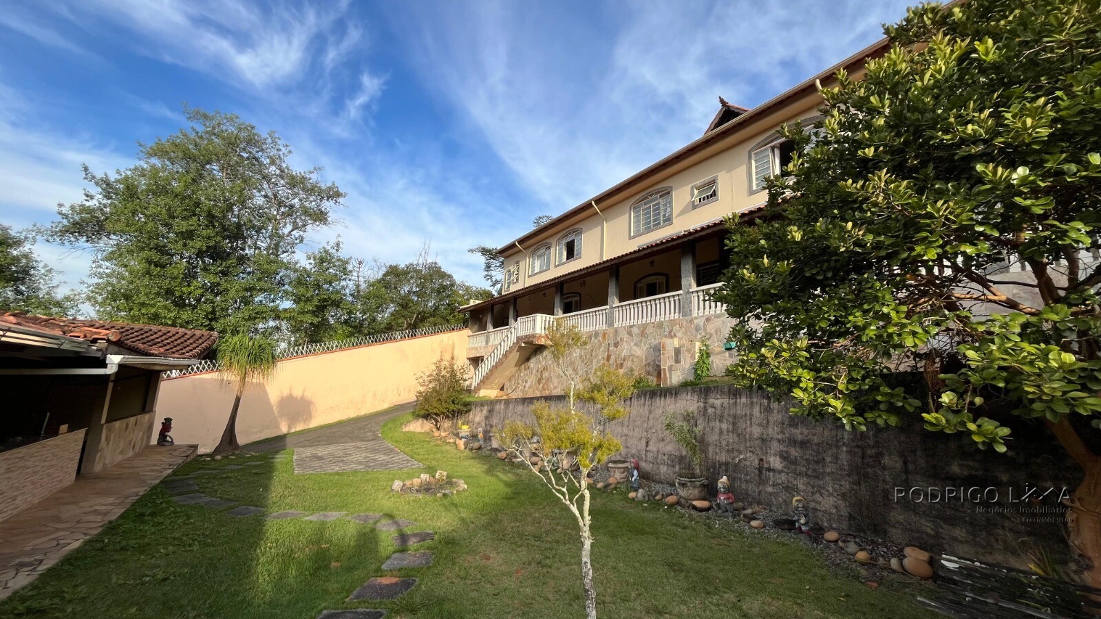 Casa alto padrão para venda em São Lourenço Mg