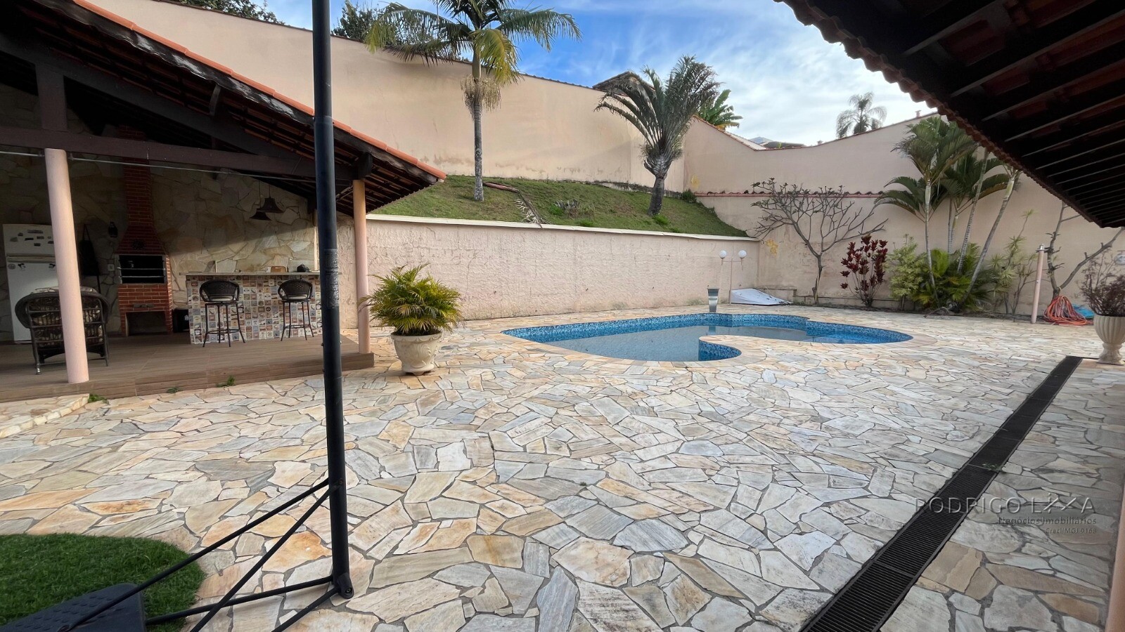 Casa alto padrão para venda em São Lourenço Mg