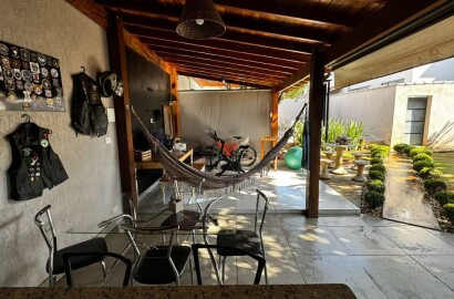 Casa de alto padrão para venda em Três Corações MG