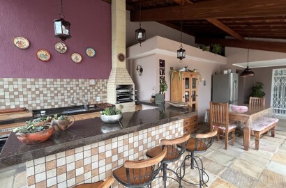Casa alto padrão para venda em São Lourenço MG
