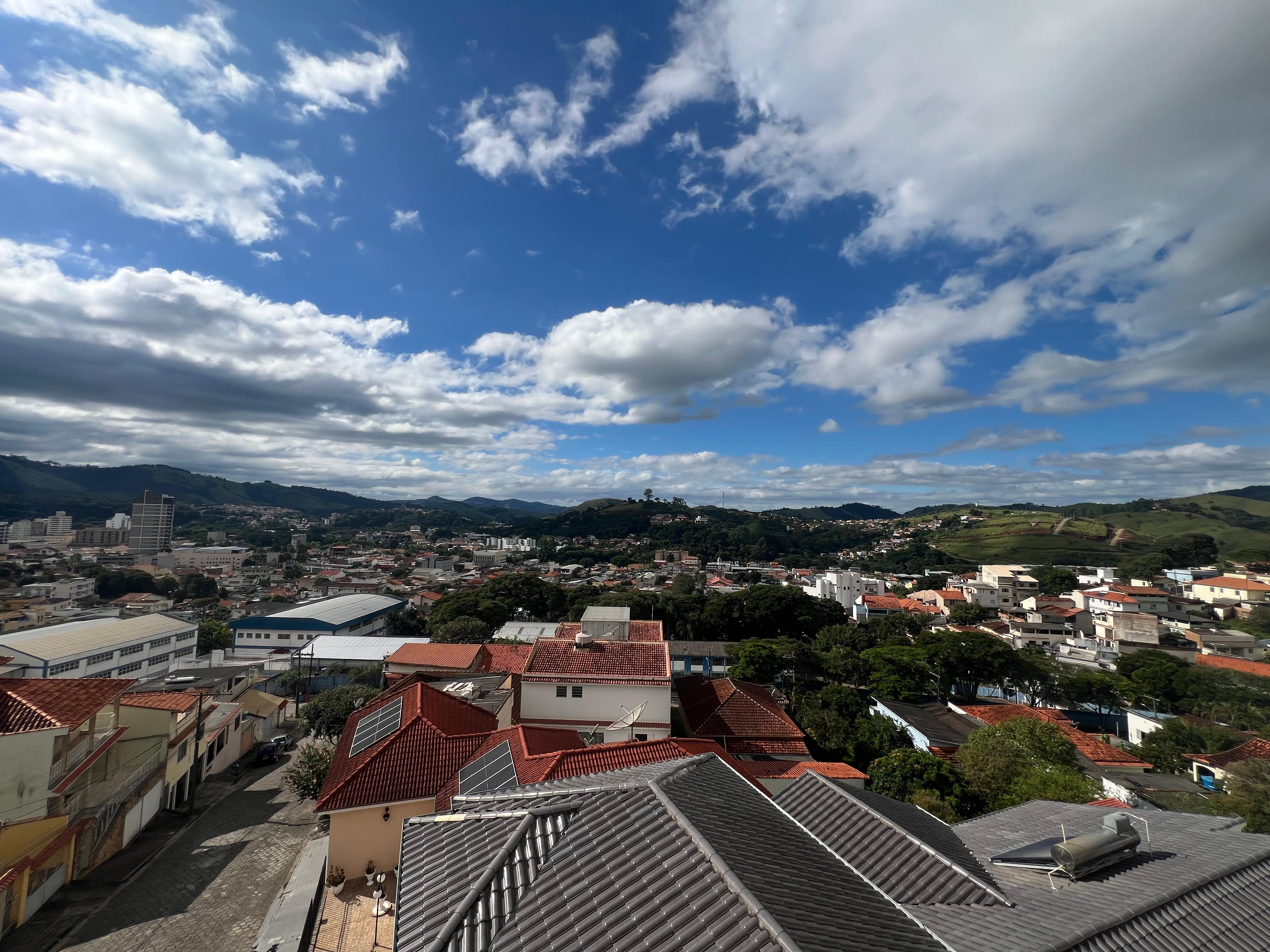Cobertura duplex para locação em São Lourenço MG