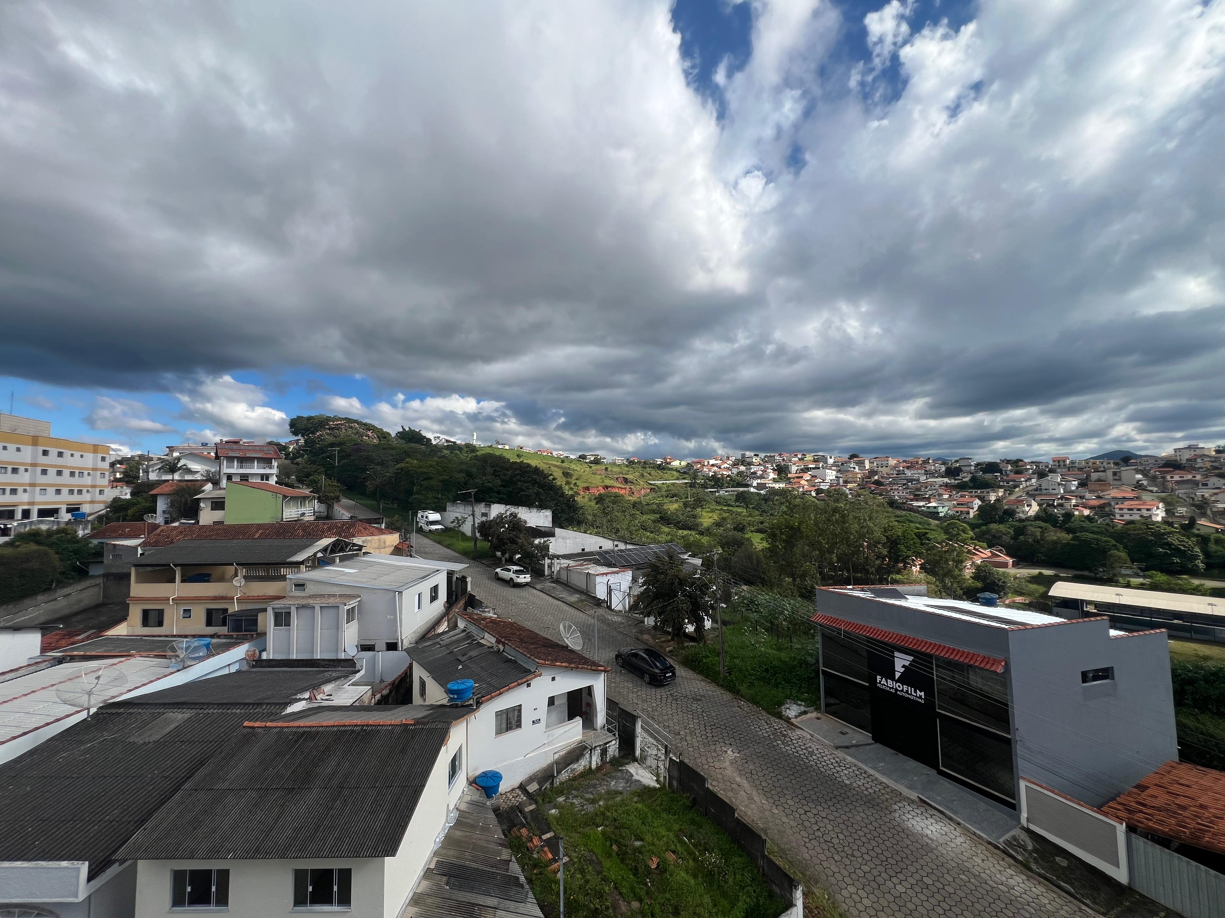 Cobertura duplex para locação em São Lourenço MG