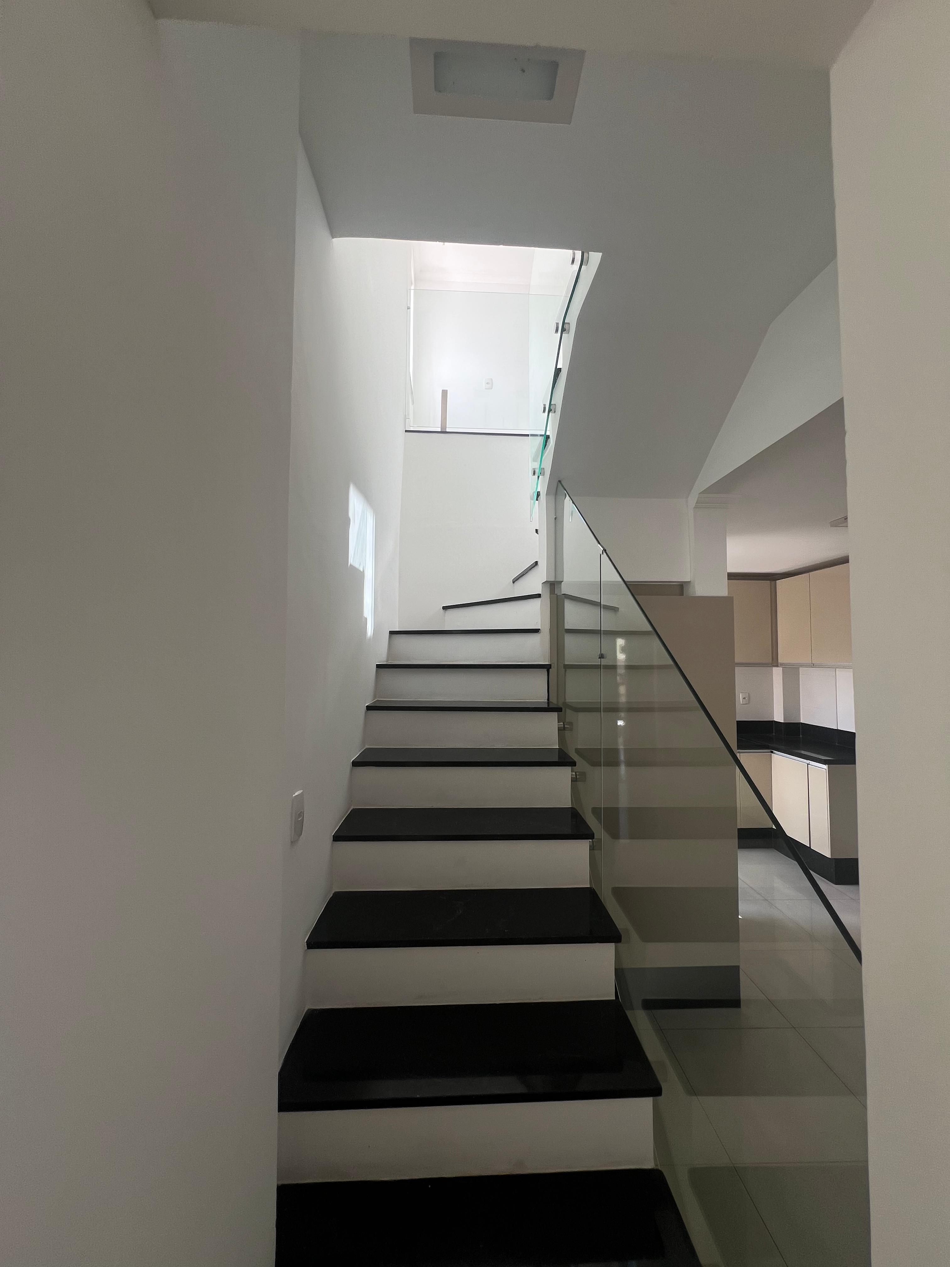 Cobertura duplex para locação em São Lourenço MG