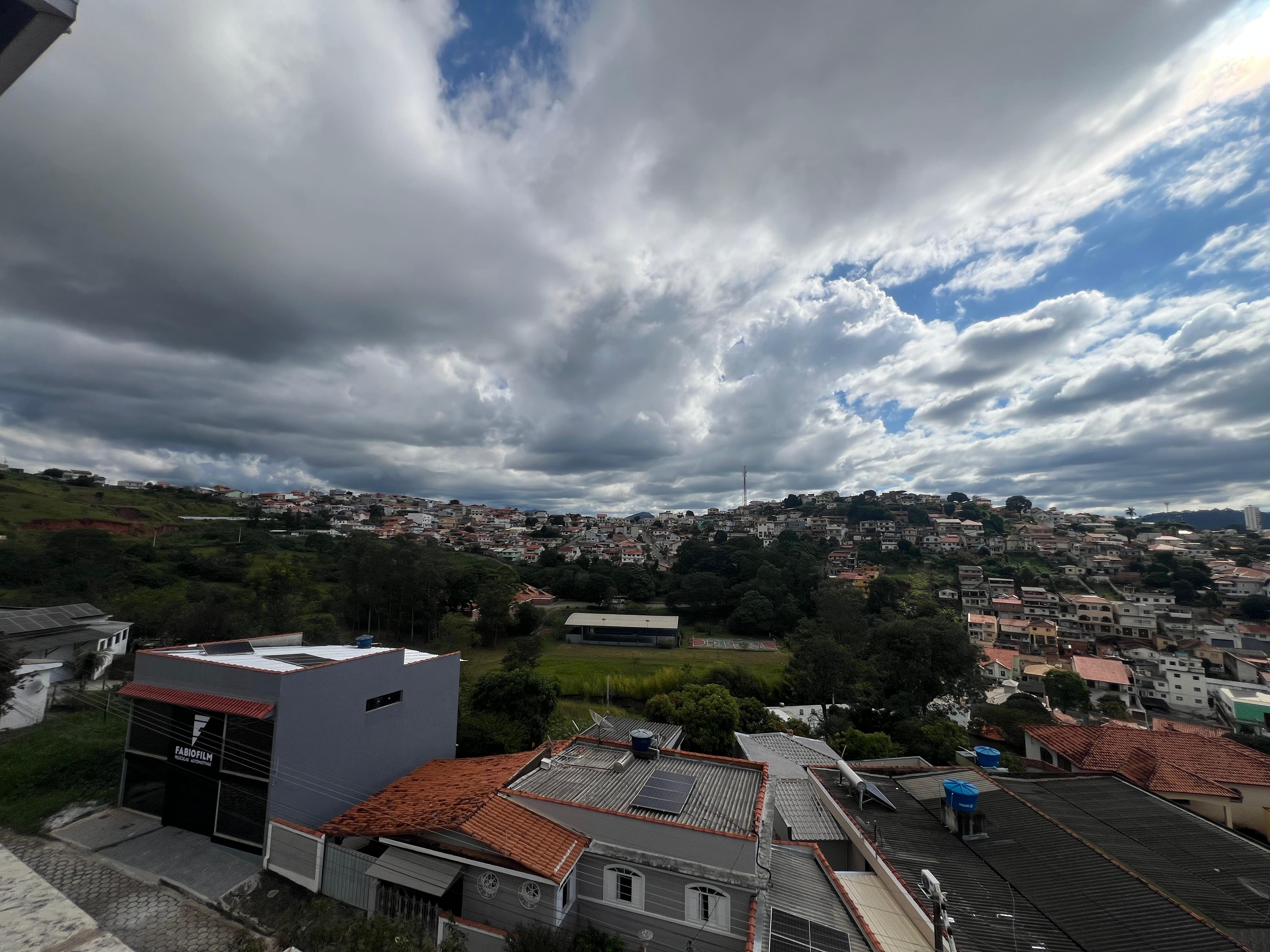 Cobertura duplex para locação em São Lourenço MG
