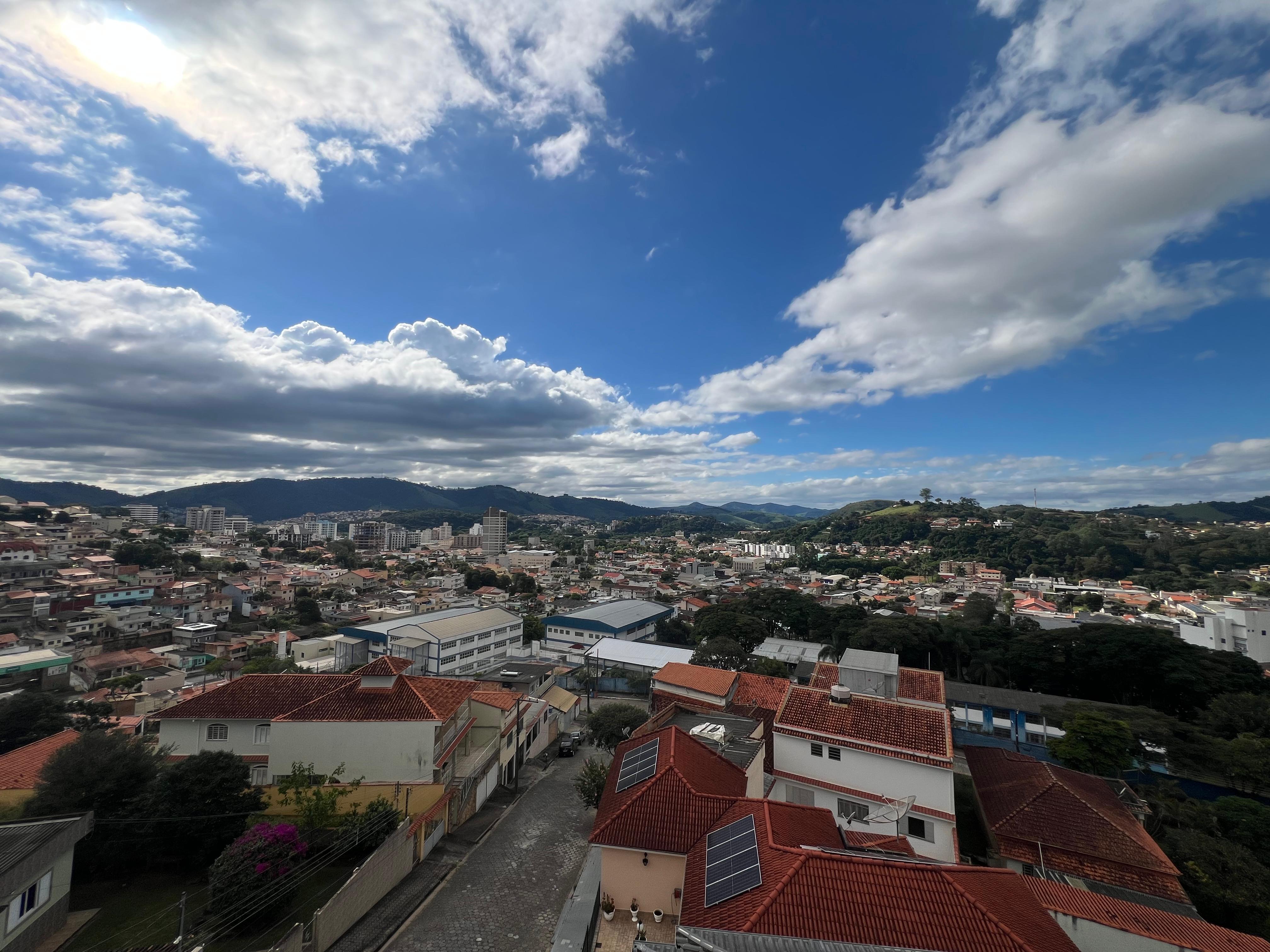 Cobertura duplex para locação em São Lourenço MG