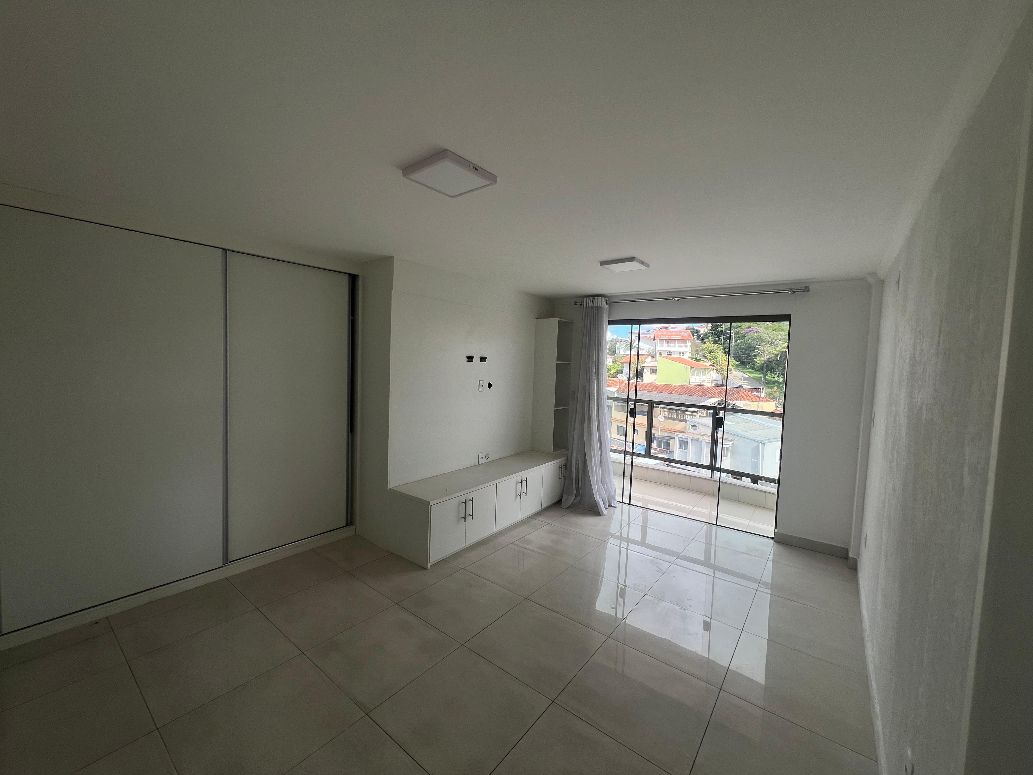 Cobertura duplex para locação em São Lourenço MG