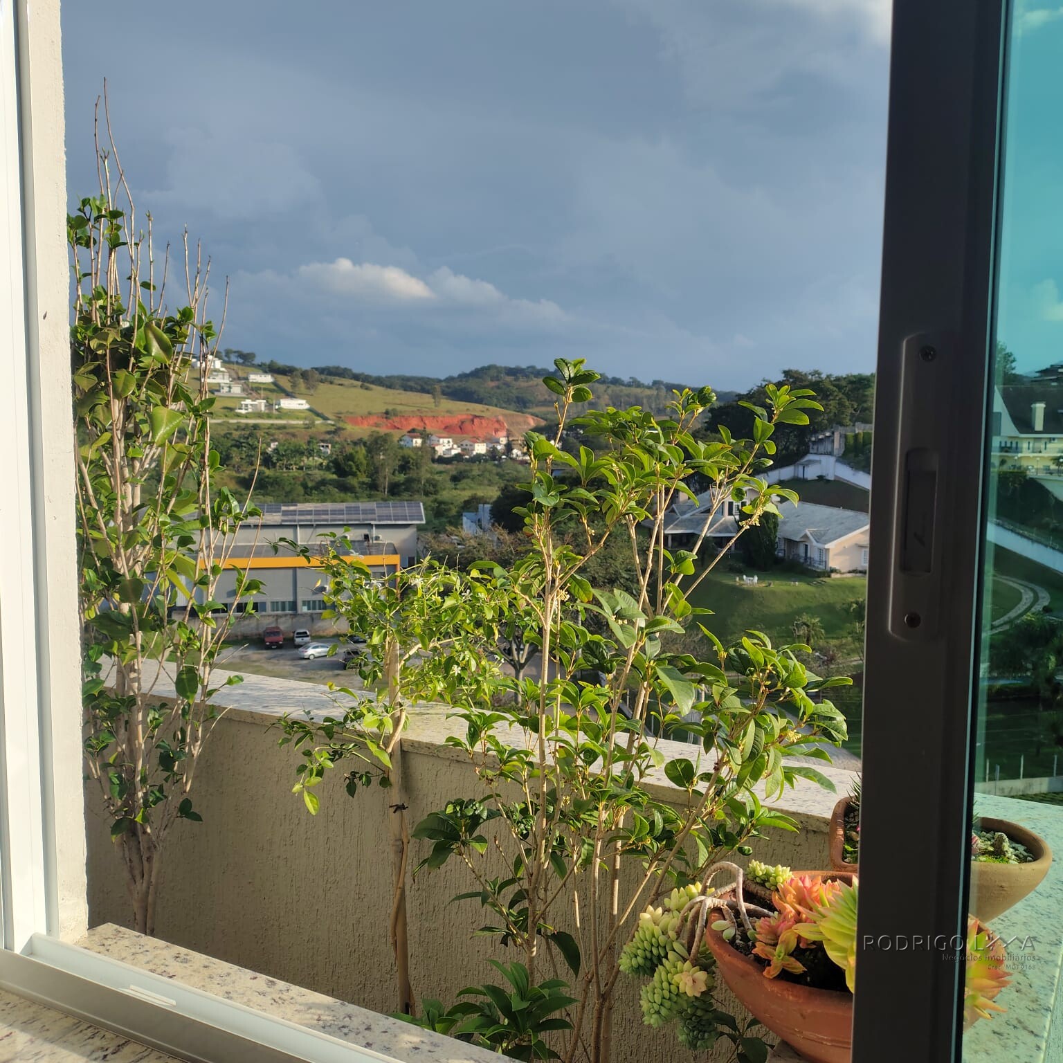 Apartamento mobiliado em bairro nobre de São Lourenço MG