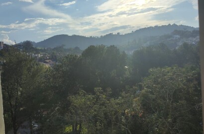 Apartamento mobiliado em bairro nobre de São Lourenço MG