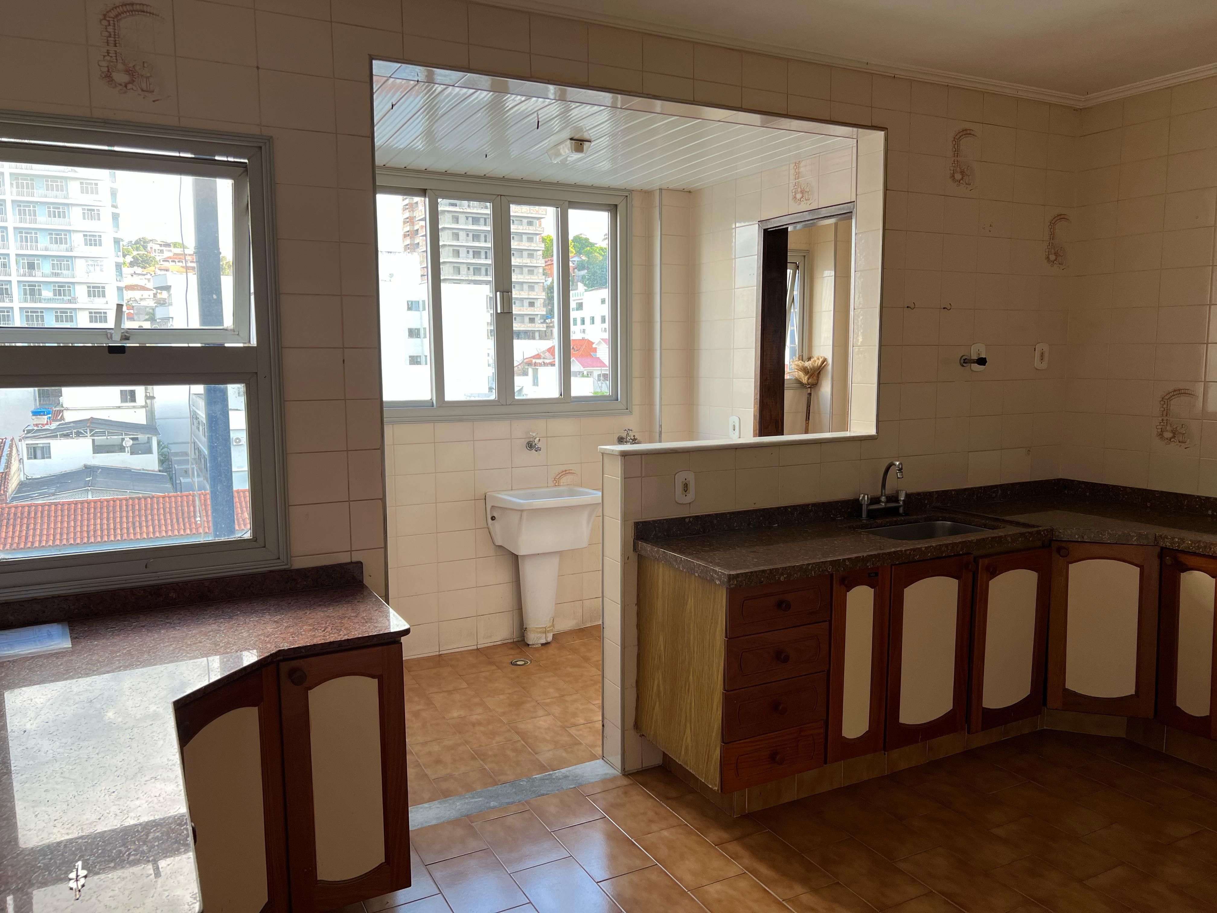 Apartamento para venda no centro de São Lourenço  - MG.