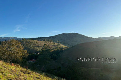 Linda área para venda em Dom Viçoso - MG.