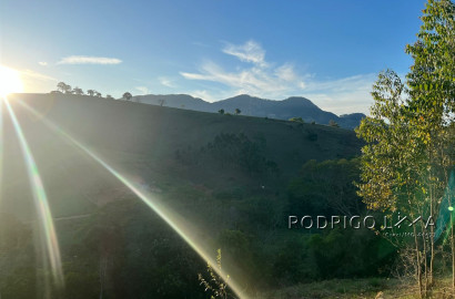 Linda área para venda em Dom Viçoso - MG.