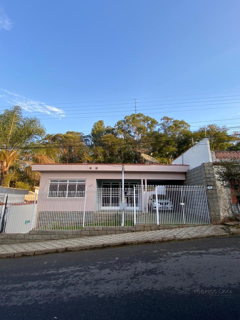 Casa para venda em São Lourenço MG.