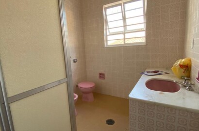 Casa para venda em São Lourenço MG.