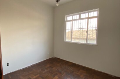 Casa para venda em São Lourenço MG.