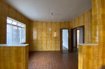 Casa para venda em São Lourenço MG.