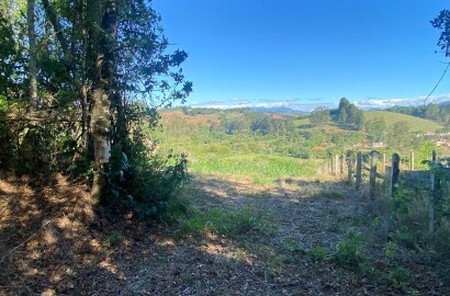 Linda chácara para venda próximo a São Lourenço - MG.