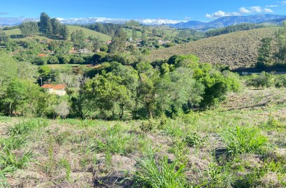 Linda chácara para venda próximo a São Lourenço - MG.