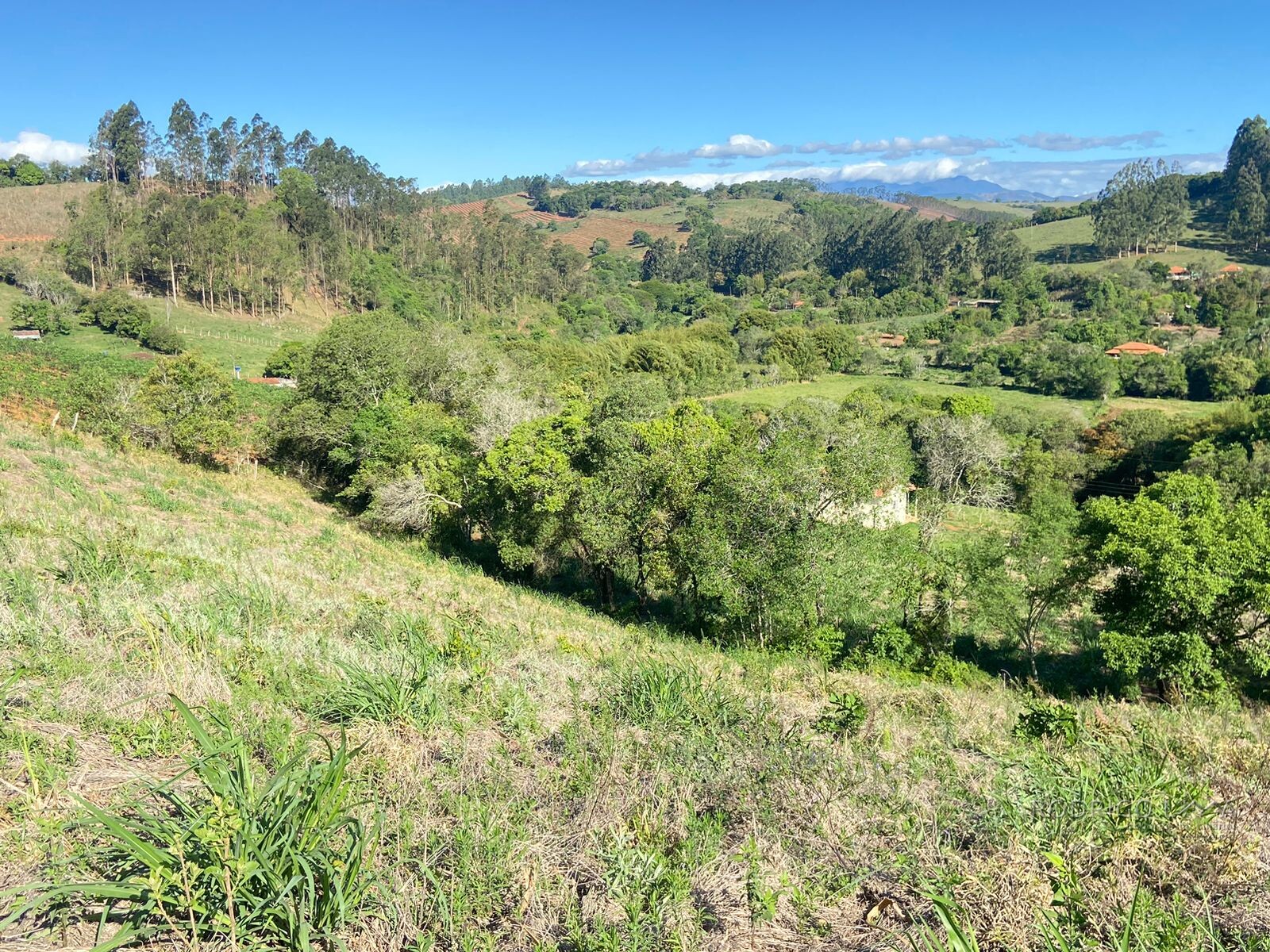 Linda chácara para venda próximo a São Lourenço - MG.