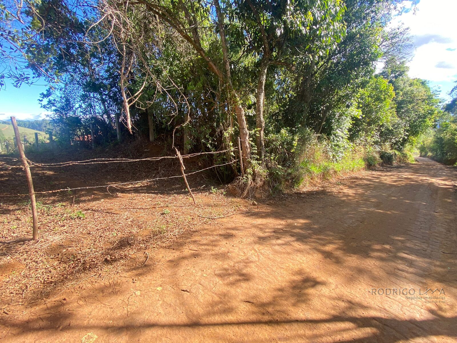 Linda chácara para venda próximo a São Lourenço - MG.