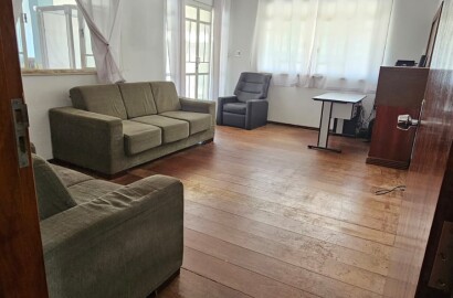 Ponto comercial para venda em São Lourenço MG.
