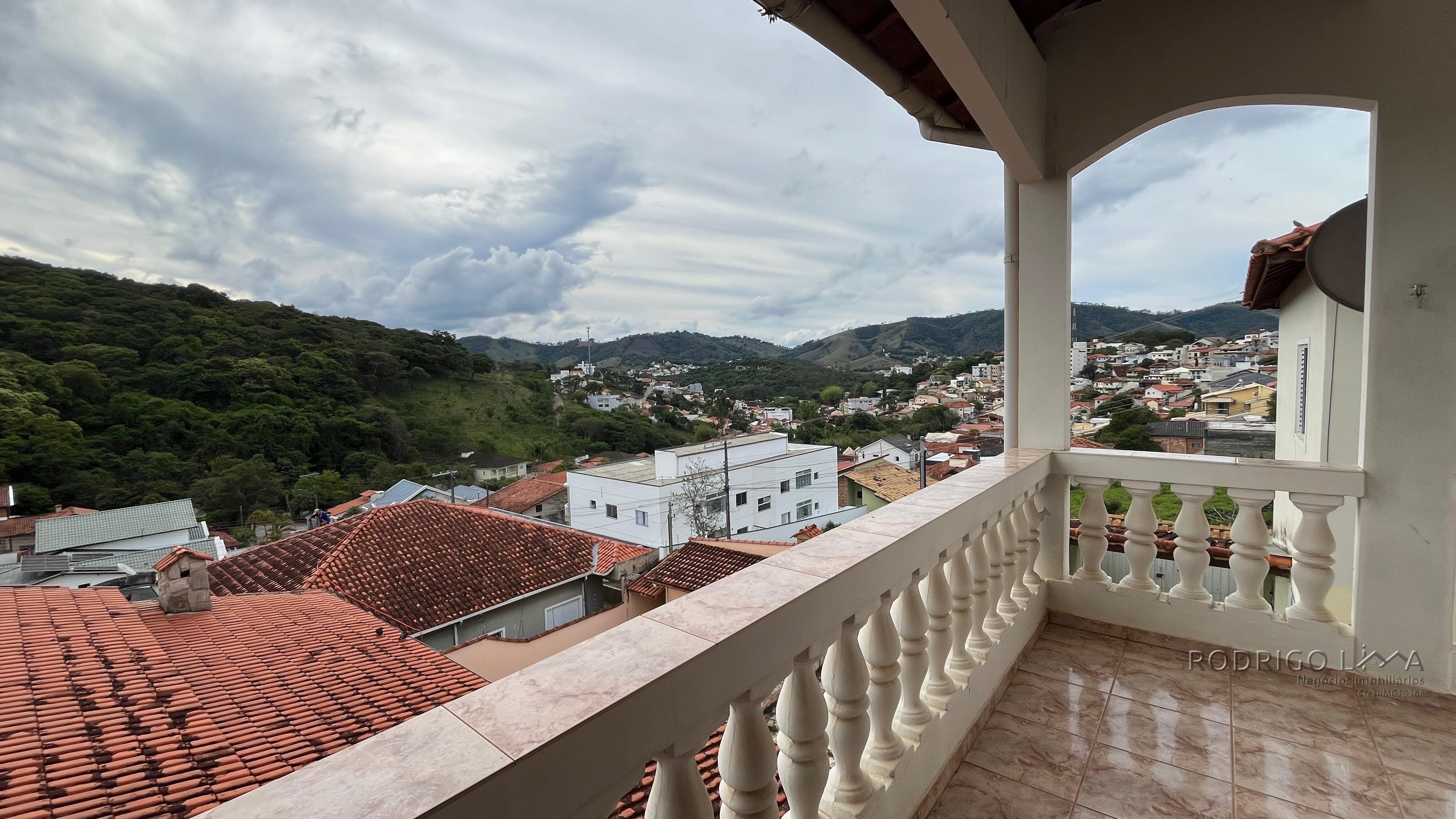 Linda casa para venda em São Lourenço MG