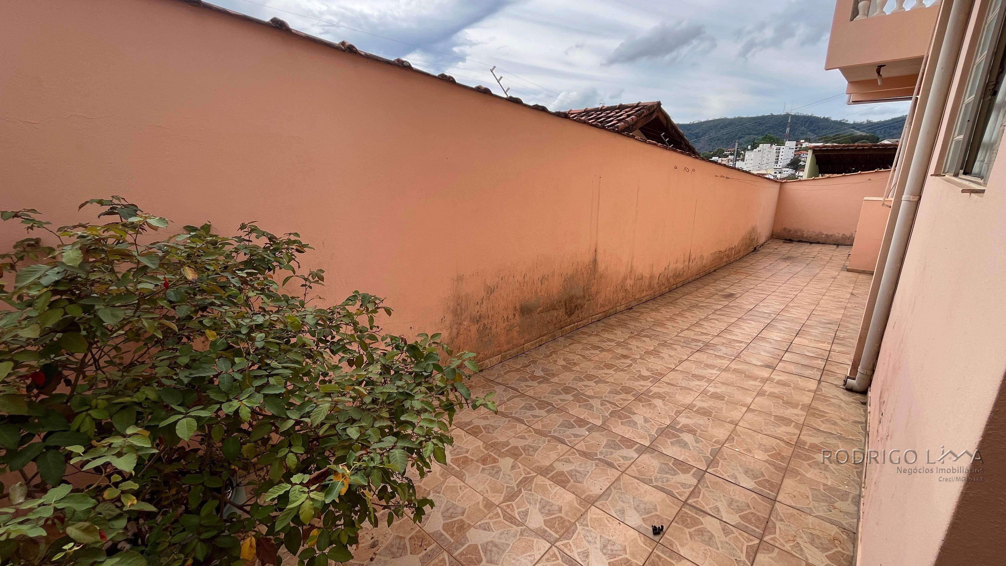 Linda casa para venda em São Lourenço MG