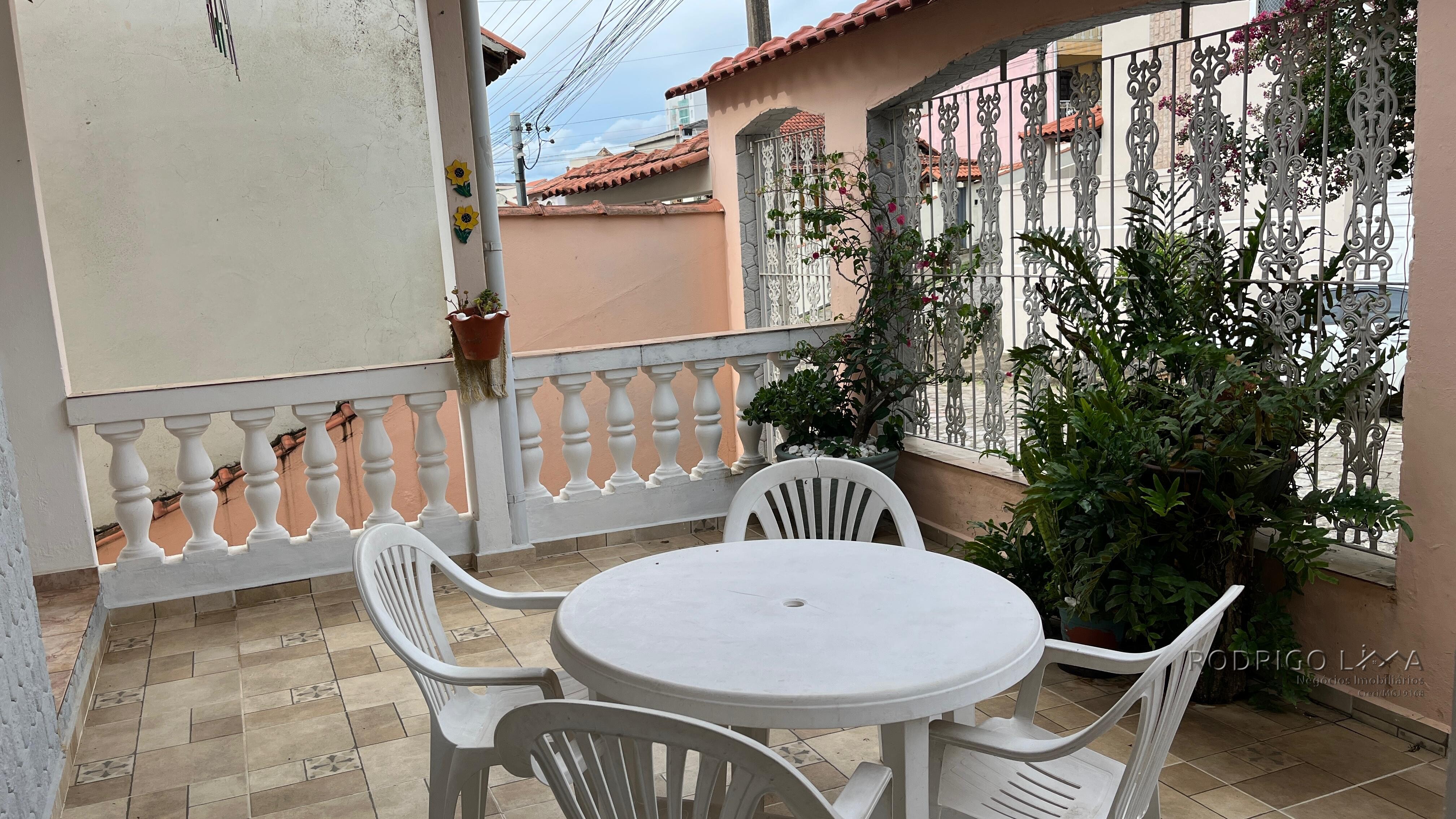 Linda casa para venda em São Lourenço MG