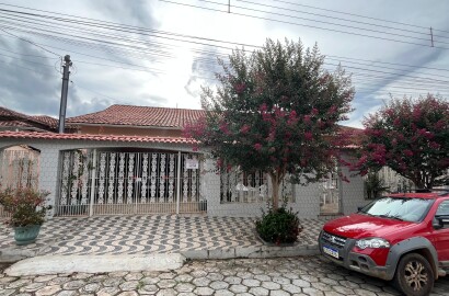 Linda casa para venda em São Lourenço MG