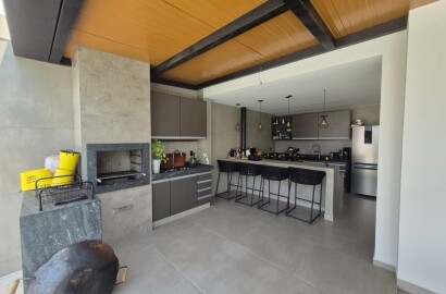 Casa Alto Padrão para venda em São Lorenço MG