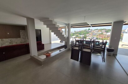Casa Alto Padrão para venda em São Lorenço MG