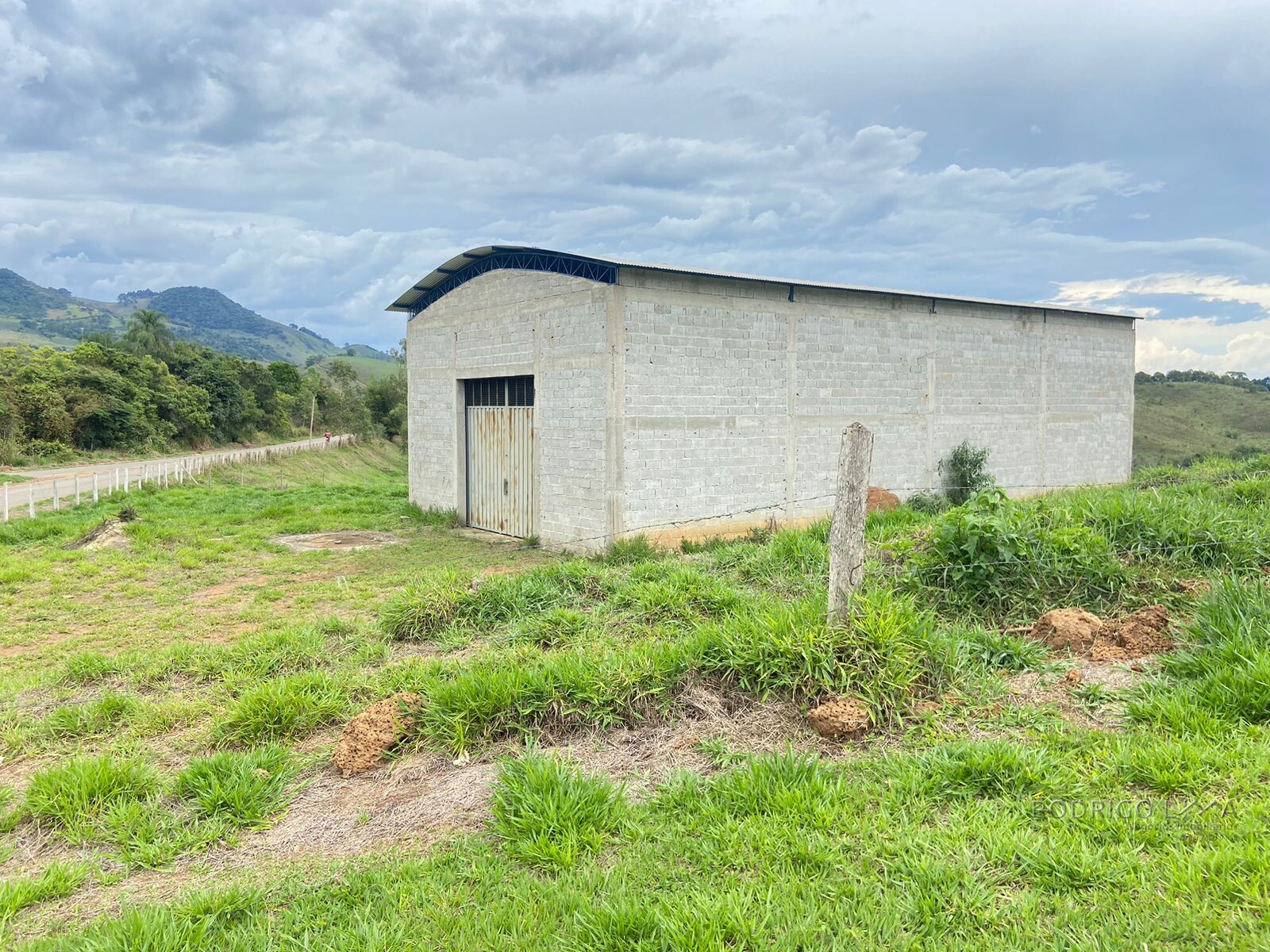 Lindo sítio para venda a 15 minutos de São Lourenço MG