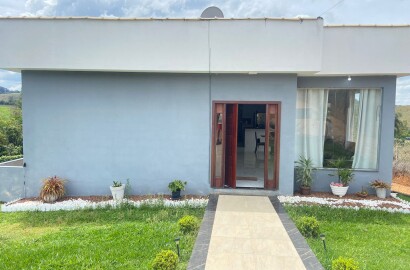 Linda chácara para venda á 10 minutos de São Lourenço MG