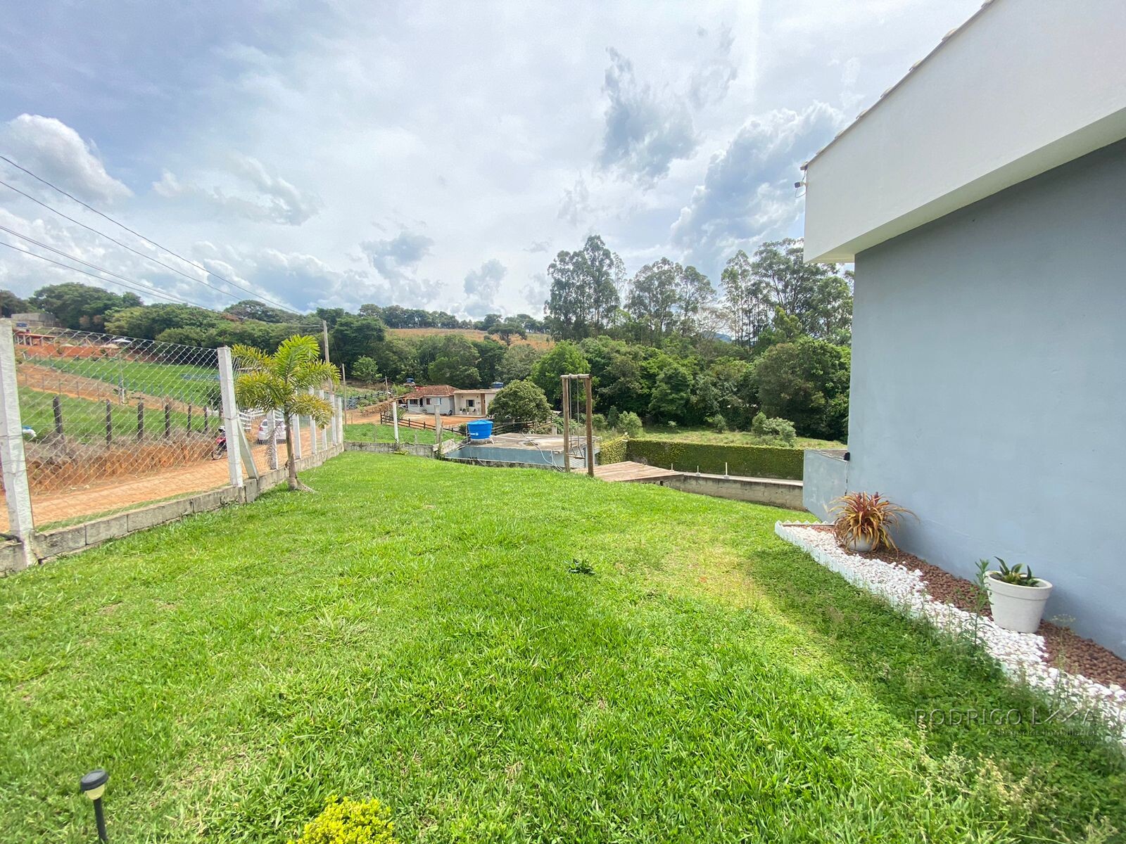 Linda chácara para venda á 10 minutos de São Lourenço MG