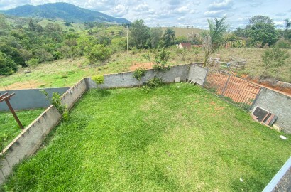 Linda chácara para venda á 10 minutos de São Lourenço MG