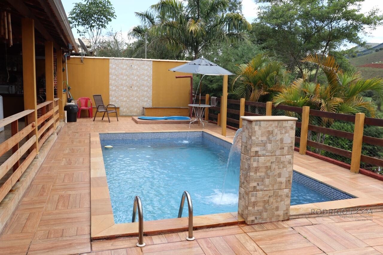 Linda Chácara para venda próximo a São Lourenço MG