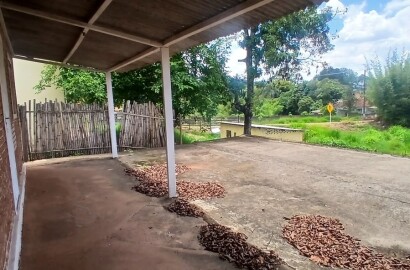 Pequena chácara para venda próximo a São Lourenço MG