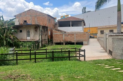 Pequena chácara para venda próximo a São Lourenço MG