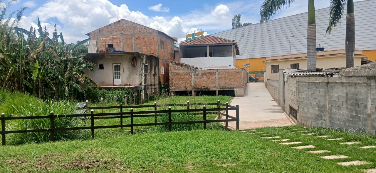 Pequena chácara para venda próximo a São Lourenço MG