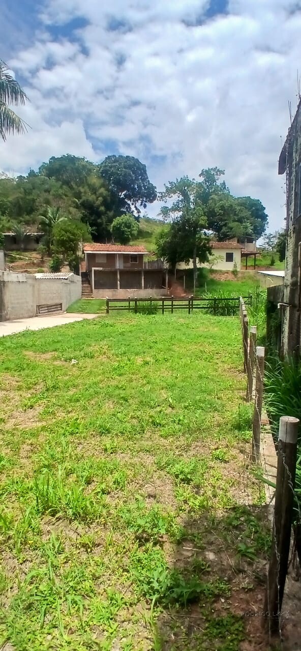 Pequena chácara para venda próximo a São Lourenço MG