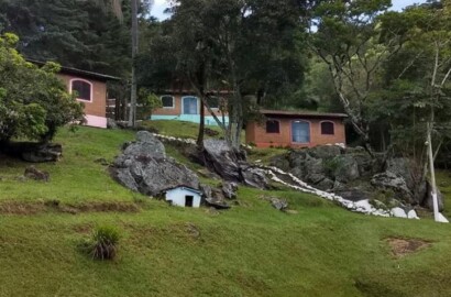Linda pousada para venda em Itapeva MG