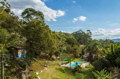 Linda pousada para venda em Itapeva MG