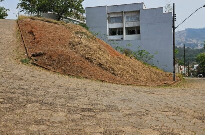 Lote para venda em São Lourenço MG