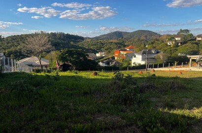 Lote de alto padrão para venda próximo à São Lourenço MG