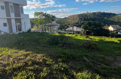 Lote de alto padrão para venda próximo à São Lourenço MG