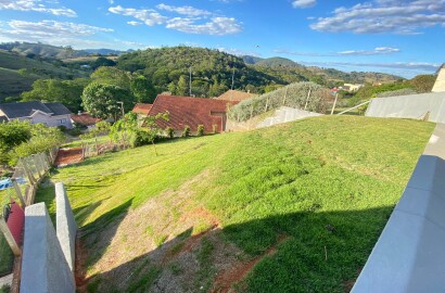 Casa de alto padrão para venda próximo a São Lourenço MG