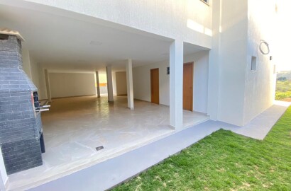 Casa de alto padrão para venda próximo a São Lourenço MG